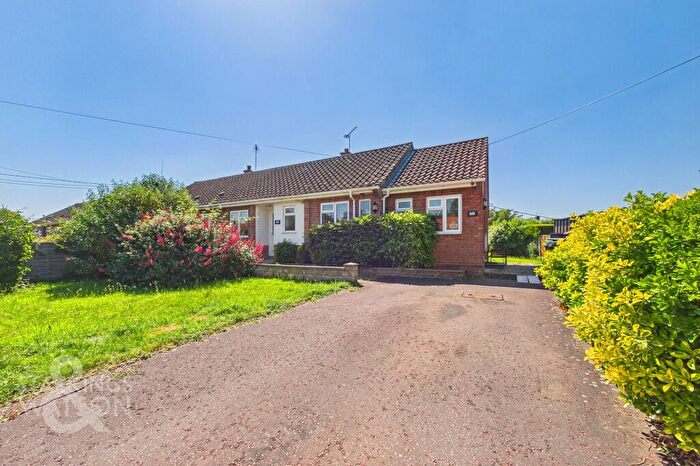 2 Bedroom Semi-Detached Bungalow For Sale In Briar Road, Harleston, IP20