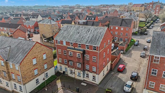 2 Bedroom Apartment To Rent In Old Dickens Heath Road, Solihull, West Midlands, B90