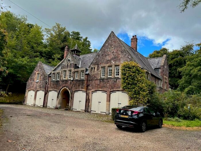 Detached House To Rent In Longdown, Exeter, EX6