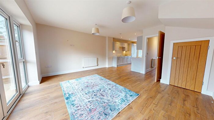 4 Bedroom Detached House For Sale In Celandine Close, Weymouth, DT4