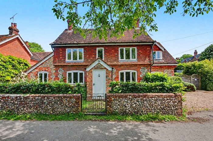 4 Bedroom Detached House For Sale In High Street, Meonstoke, Southampton, SO32