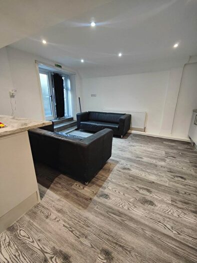 1 Bedroom Property To Rent In Merton Road, Bradford, BD7