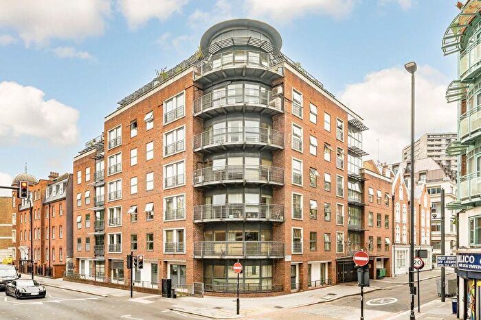 3 Bedroom Flat To Rent In Chapter Street, Pimlico, SW1P