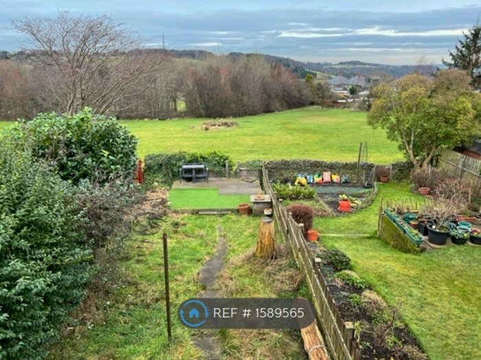 2 Bedroom Terraced House To Rent In Lindley Avenue, Huddersfield, HD3