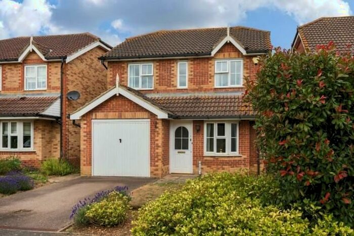 3 Bedroom Property To Rent In Vincent Place, Kennington, Ashford, TN24