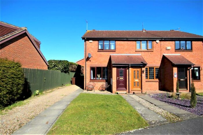 2 Bedroom End Of Terrace House To Rent In Hawthorn Avenue, Tadcaster, LS24