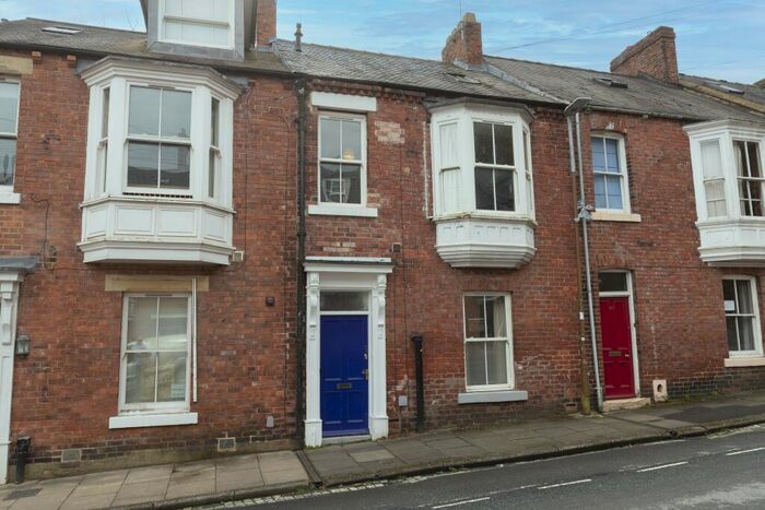 5 Bedroom House To Rent In Hawthorn Terrace, DH1