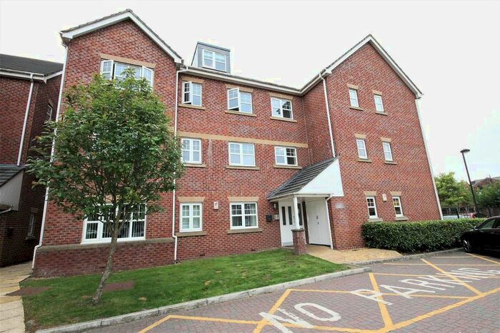 2 Bedroom Flat To Rent In Ellesmere Green, Monton, Manchester, M30