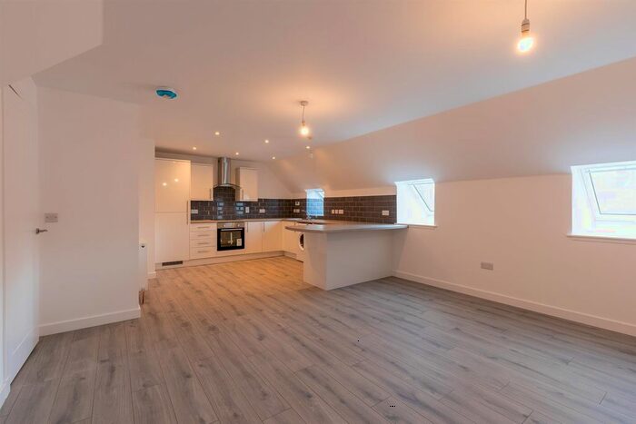 3 Bedroom Maisonette For Sale In Church Lane, Bankfoot, Perth, PH1