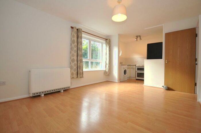 1 Bedroom Flat To Rent In Old Station Drive, Leckhampton, Cheltenham, GL53