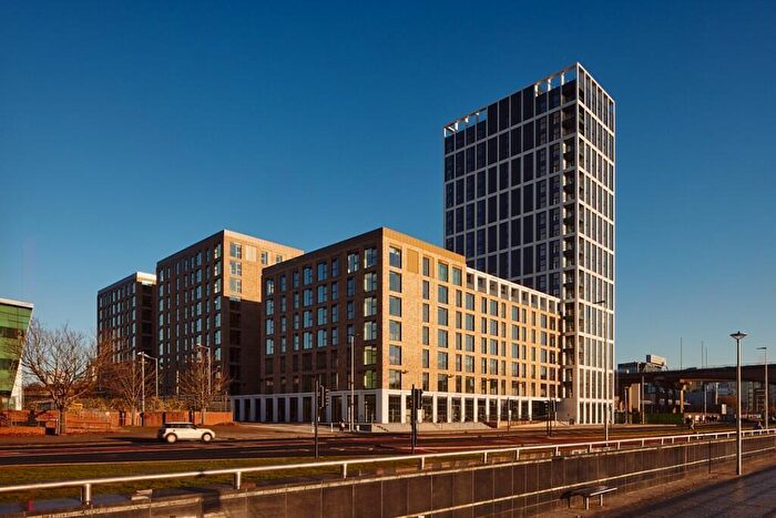 1 Bedroom Flat To Rent In Anderston Quay, Glasgow, G3