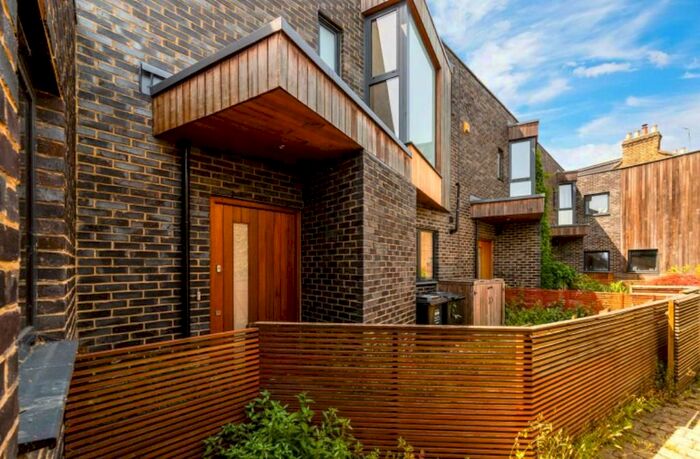 3 Bedroom Terraced House To Rent In Chelmer Mews, Chelmer Road, Hackney, London, E9