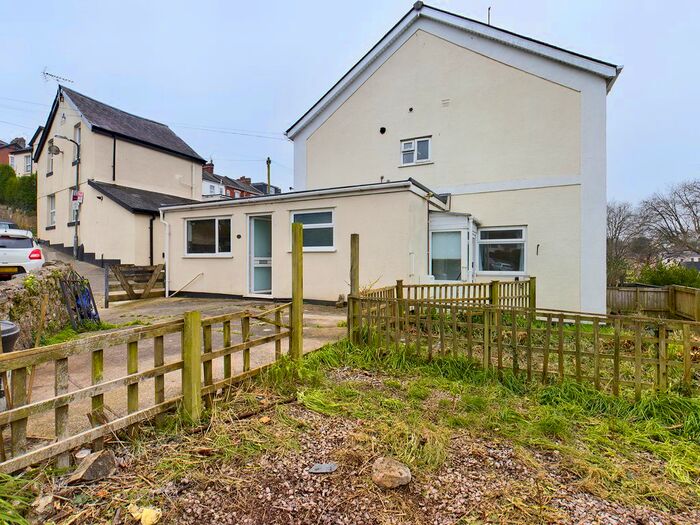 1 Bedroom Flat To Rent In Upton Hill, Torquay, TQ1