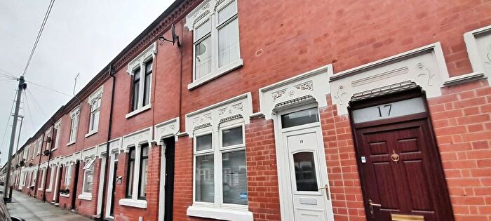 2 Bedroom Terraced House To Rent In Cranmer Street, Leicester, LE3