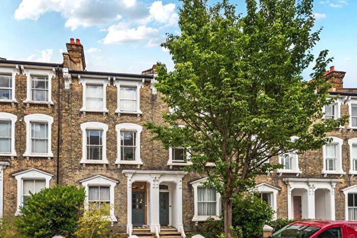 3 Bedroom Flat For Sale In Quentin Road, Blackheath, London, SE13