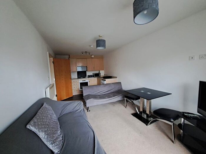 1 Bedroom Flat To Rent In Phoebe Road, Swansea, SA1