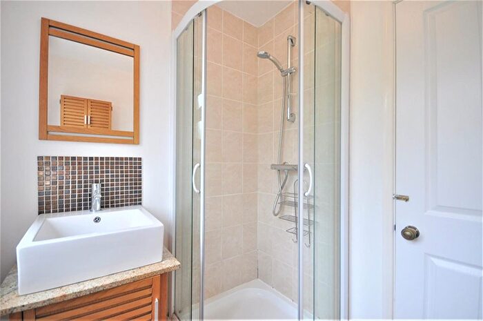 1 Bedroom Maisonette To Rent In Briar Road, Watford, WD25