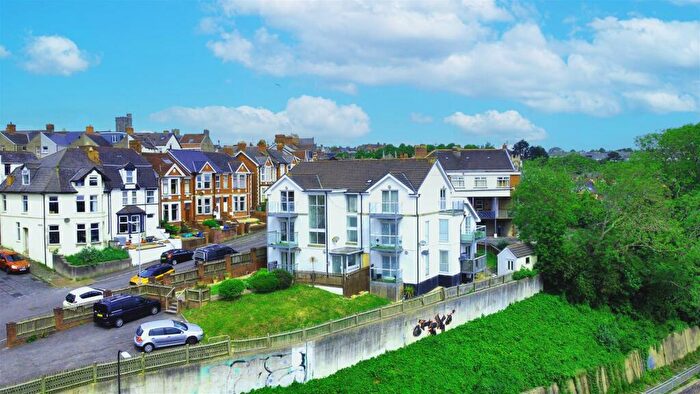 1 Bedroom Flat To Rent In Harbour Road, Barry, CF62