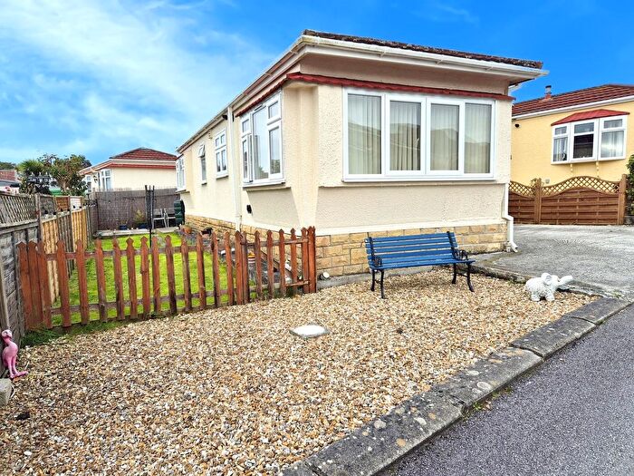 1 Bedroom Park Home For Sale In Glenhaven Park, Helston, TR13