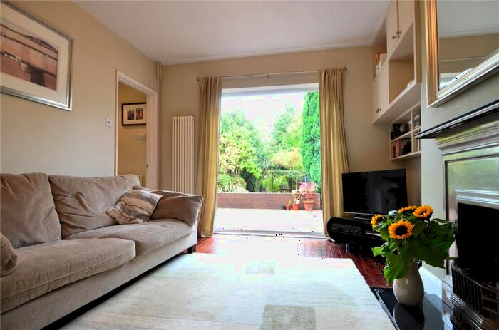 3 Bedroom House To Rent In Herne Hill, London, SE24