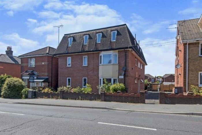 2 Bedroom Apartment To Rent In Bullar Road, Southampton, SO18