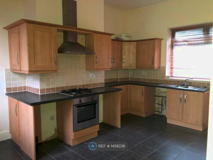 2 Bedroom Terraced House To Rent In Blue Butts, Ossett, WF5
