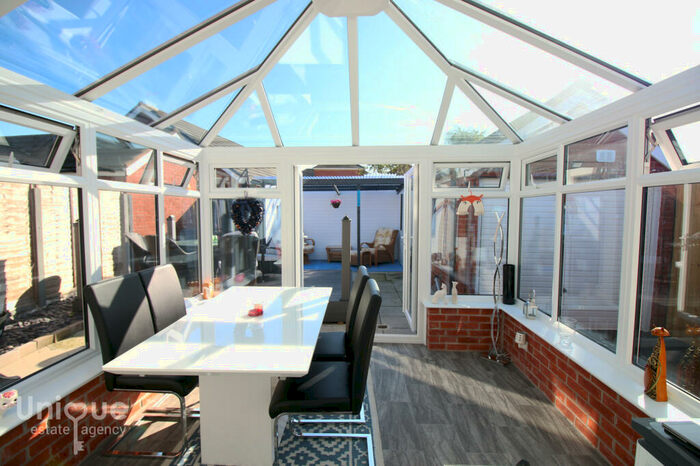 2 Bedroom Bungalow For Sale In Quail Holme Road, Knott End, Poulton-le-Fylde, FY6