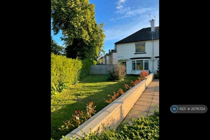3 Bedroom Semi-Detached House To Rent In Bellahouston Drive, Glasgow, G52