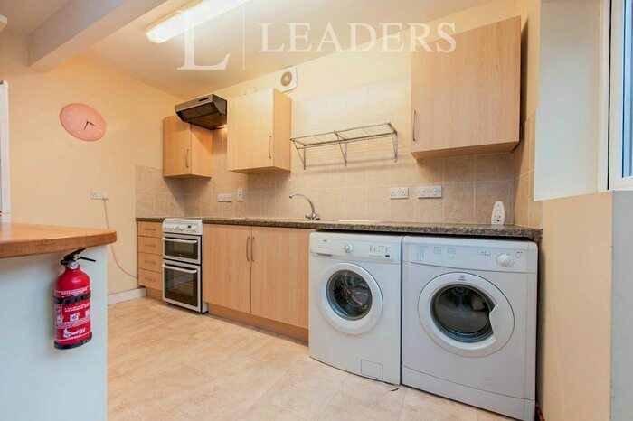 1 Bedroom Flat To Rent In Swan Lane, Faringdon, SN7