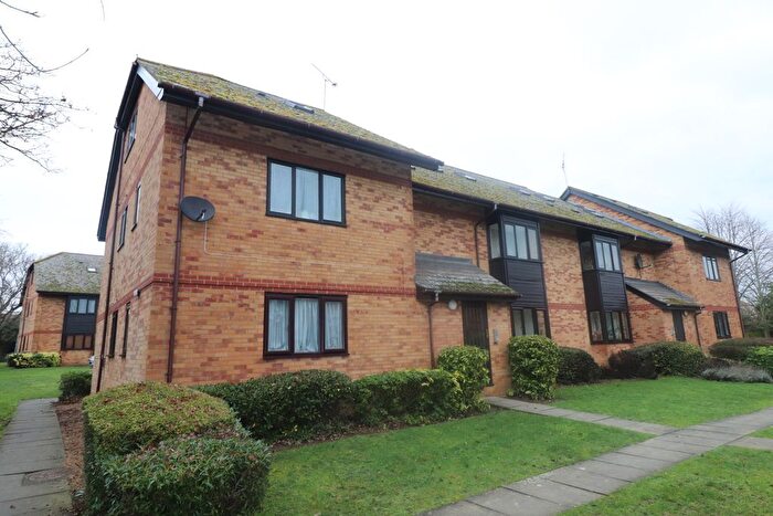 2 Bedroom Flat To Rent In Cavendish Gardens, Chelmsford, CM2