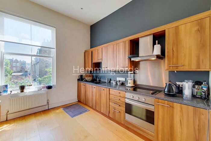 2 Bedroom Apartment To Rent In Whitehorse Road, London, E1