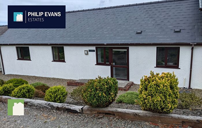 2 Bedroom Bungalow To Rent In Brynrodyn Cottage, Borth, SY24