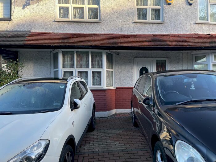 4 Bedroom Terraced House To Rent In Downs Road, Sutton, Surrey, SM2