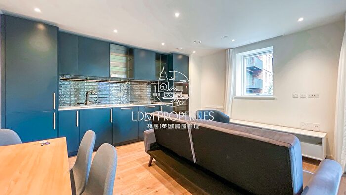 2 Bedroom Flat To Rent In Blenheim Mansions, Mary Neuner Road, London, N8