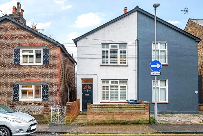 2 Bedroom Semi-Detached House To Rent In Church Road, Kingston Upon Thames, KT1