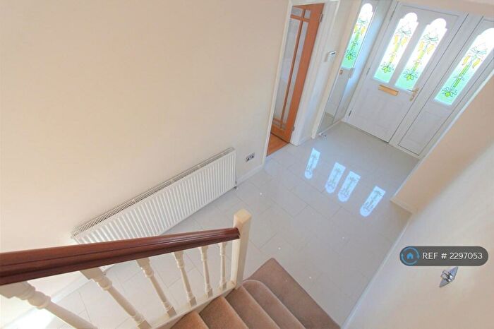 3 Bedroom Semi-Detached House To Rent In Northlands, Potters Bar, EN6