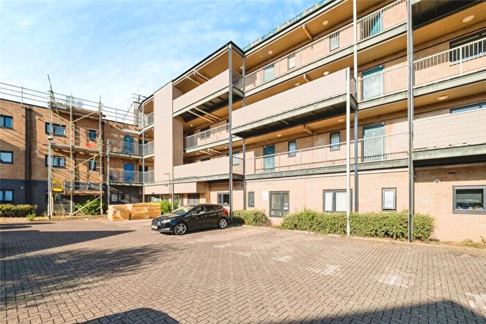2 Bedroom Flat For Sale In Avontar Road, South Ockendon, Essex, RM15