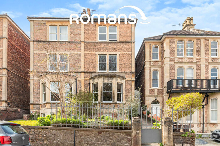 4 Bedroom House To Rent In Clifton Park Road, Bristol, BS8