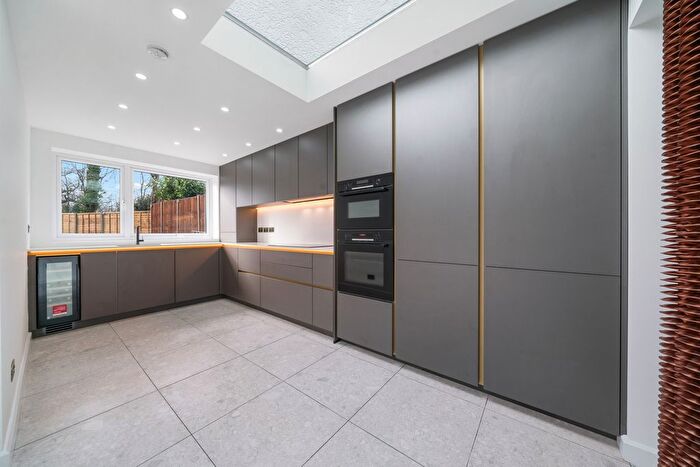 3 Bedroom Terraced House For Sale In Seymour Villas, London, SE20