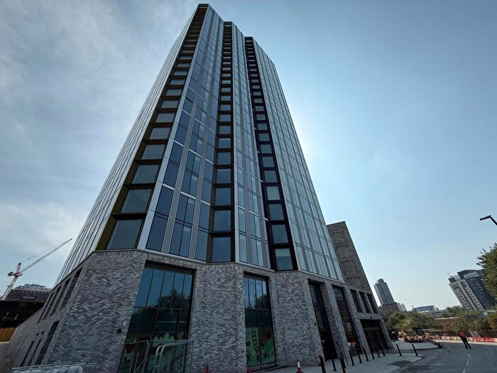 1 Bedroom Apartment To Rent In Park View, City Centre, M4