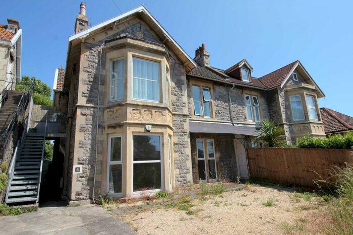 2 Bedroom Apartment To Rent In Shrubbery Walk, Weston-super-Mare, BS23