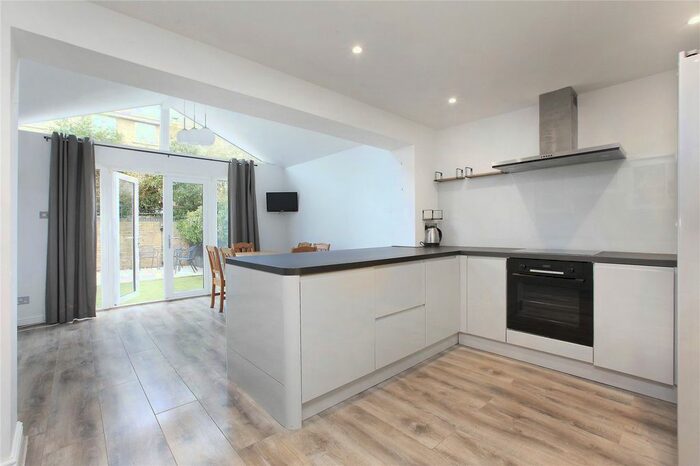 4 Bedroom Terraced House To Rent In Bevin Square, Wandsworth, London, SW17