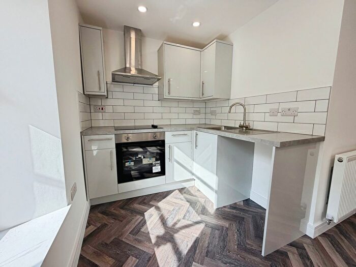 2 Bedroom Flat To Rent In Bedwas Road, Caerphilly, CF83