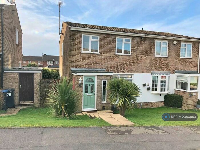3 Bedroom Semi-Detached House To Rent In Dunstall Farm Road, Burgess Hill, RH15