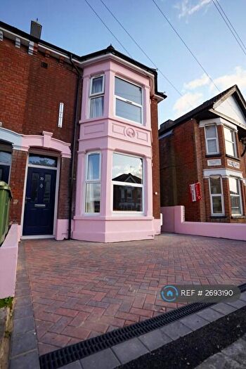 6 Bedroom Semi Detached House To Rent In Morris Road, Southampton, SO15