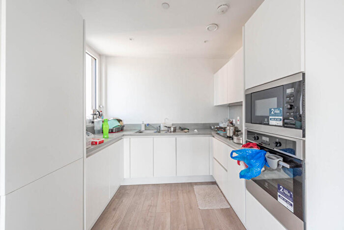 2 Bedroom Flat To Rent In College Road, , Harrow, HA1