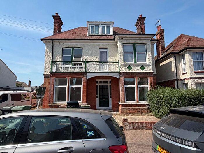 2 Bedroom Flat To Rent In Tomline Road, Felixstowe, IP11