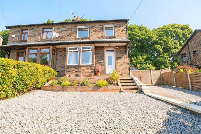 3 Bedroom Semi Detached House For Sale In Saddleworth Road, Greetland, Halifax, HX4
