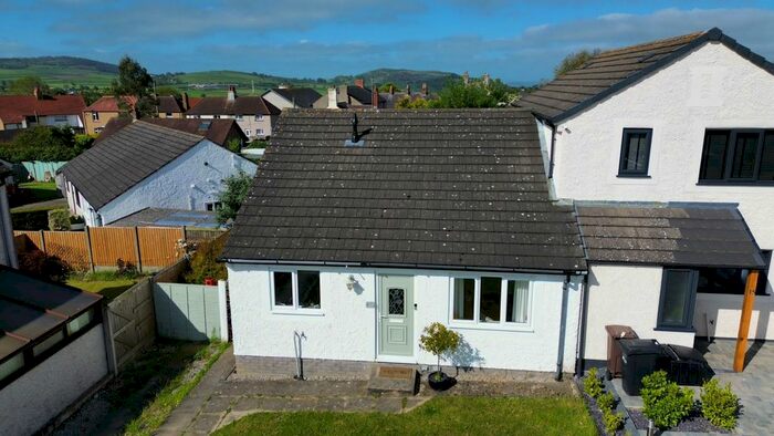 2 Bedroom Bungalow For Sale In Maes Offa, Trelawnyd, Trelawnyd, LL18