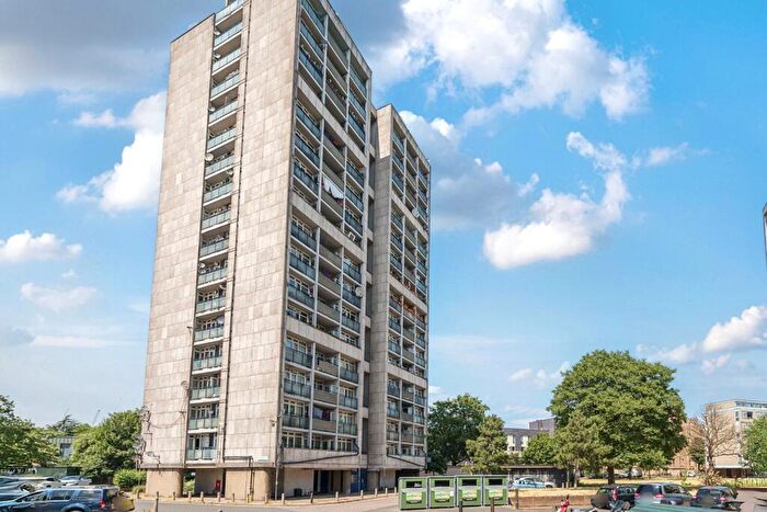 2 Bedroom Apartment For Sale In Otto Street, London, SE17